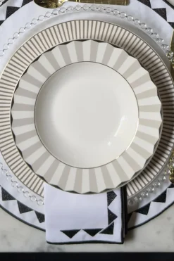 Servilleta Con Diseño De Sol Blanca Y Negra