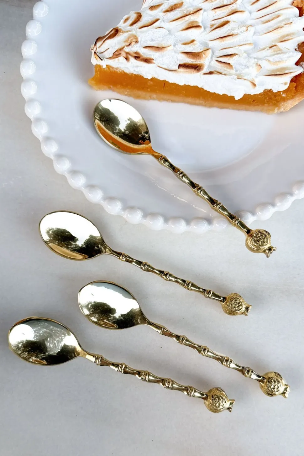 Set De 4 Cucharitas De Bronce Con Diseño De Granadas