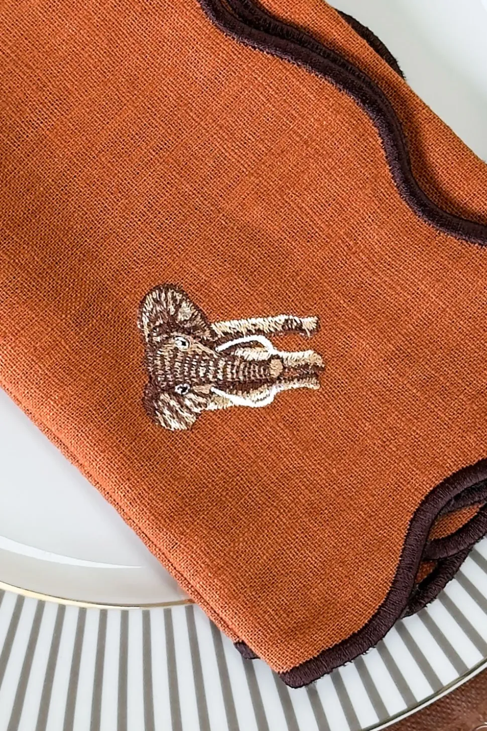 Set De 4 Servilletas Bordadas Animales De La Selva