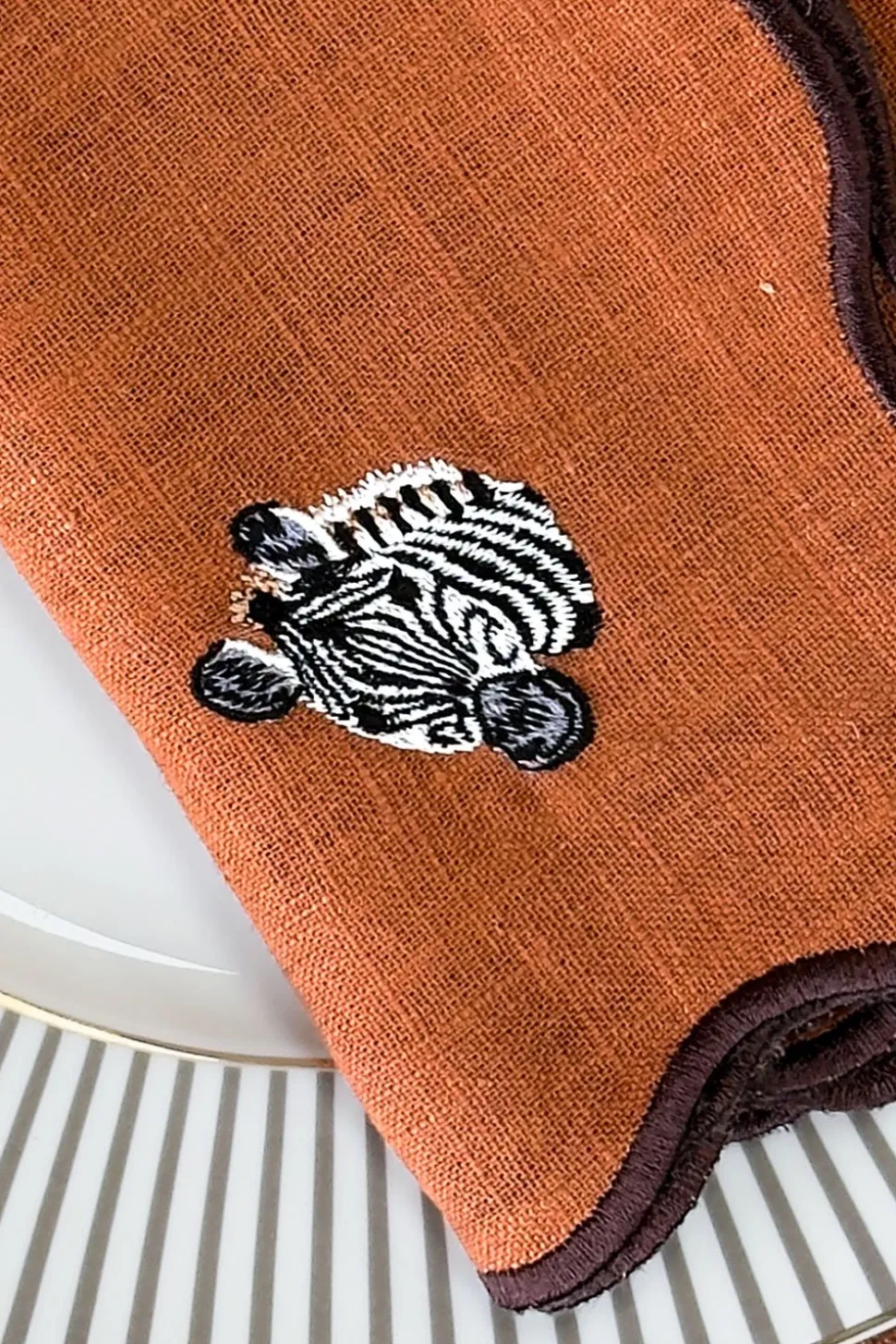Set De 4 Servilletas Bordadas Animales De La Selva