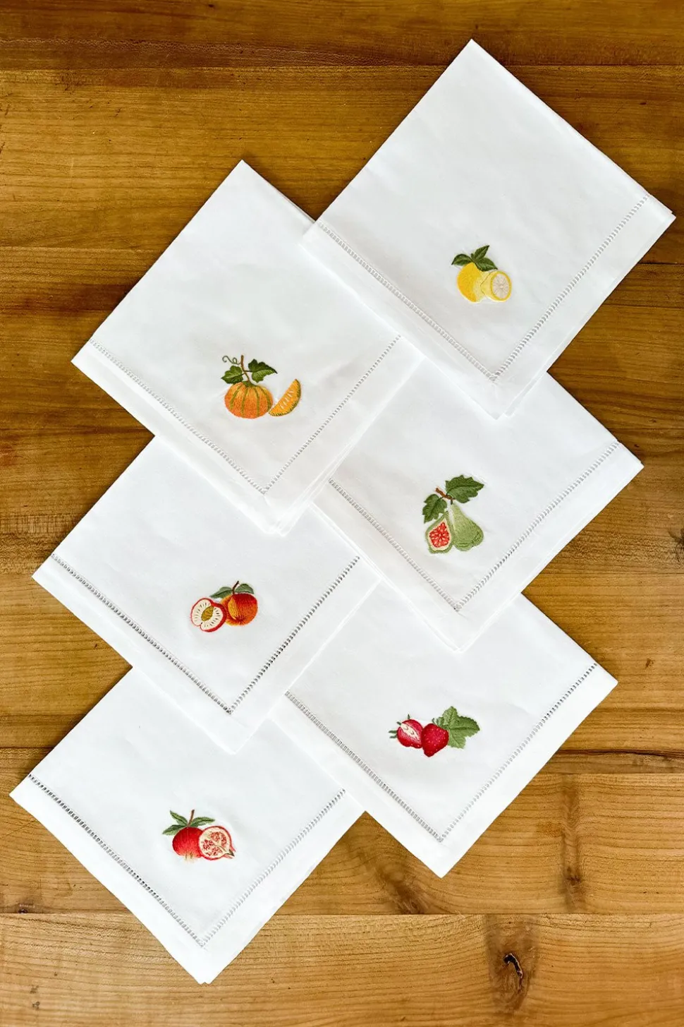 Set de 6 Servilletas Bordadas a Mano con Diseño de Frutas