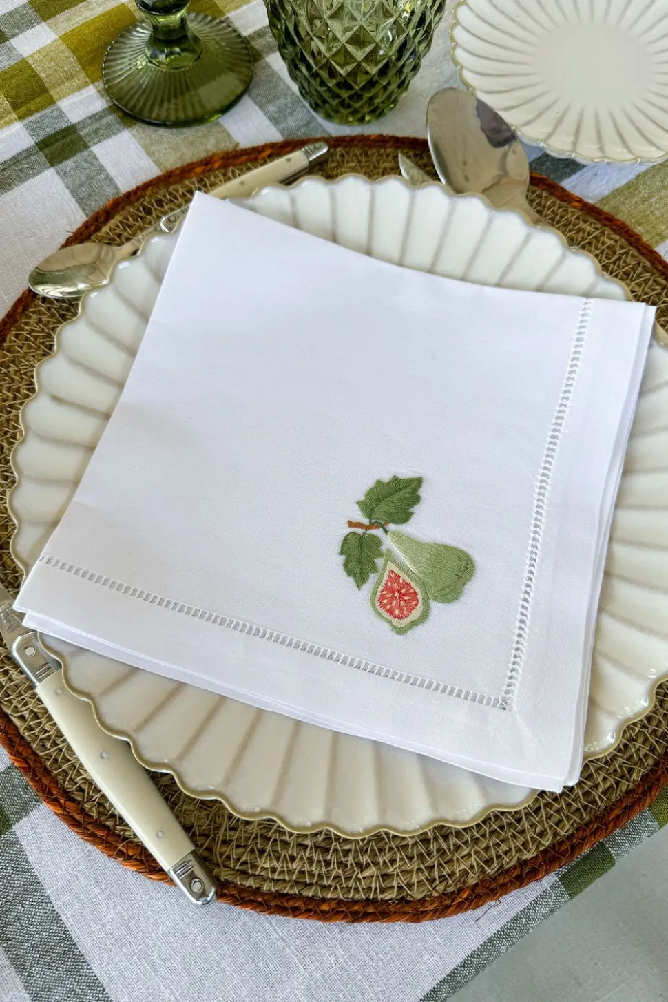 Set de 6 Servilletas Bordadas a Mano con Diseño de Frutas