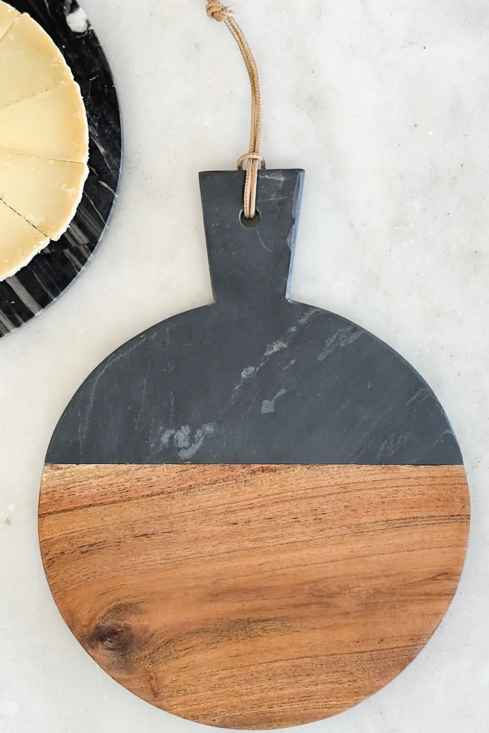 Tabla Redonda De Mármol Negra Y Madera Con Mango