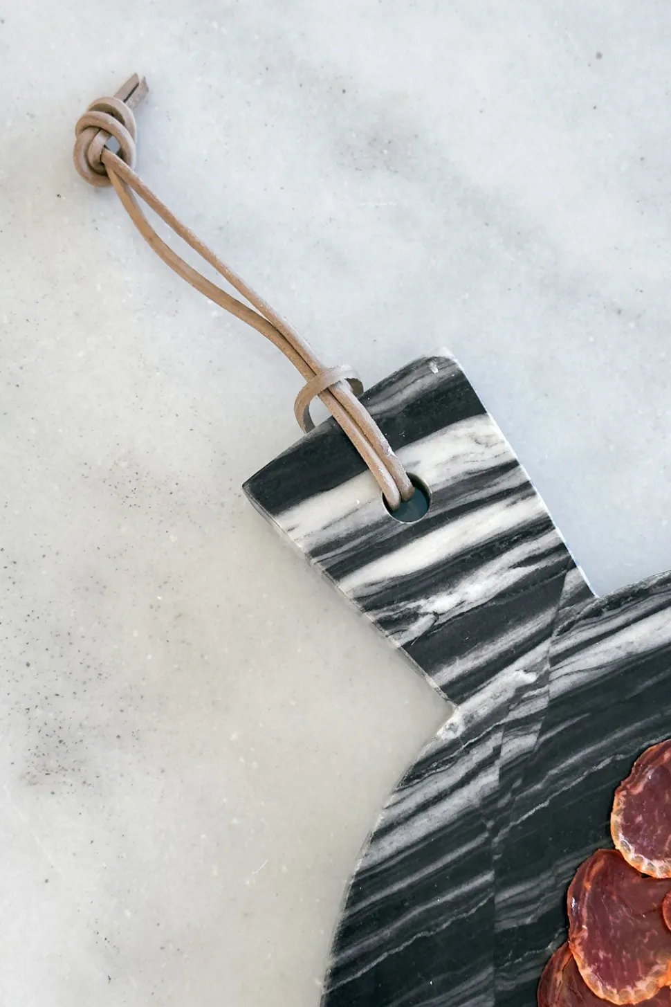 Tabla Redonda De Mármol Negra Con Mango
