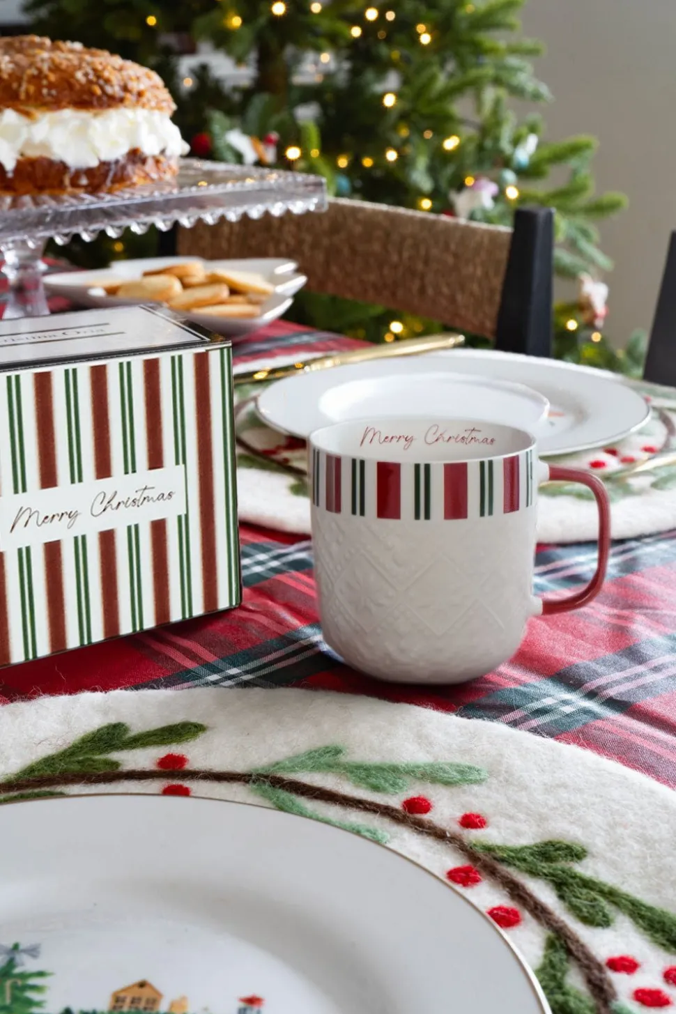 Taza Rayas Rojas Y Verdes "Merry Christmas"