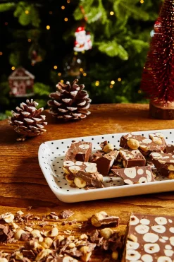Turrón De Chocolate Con Almendras